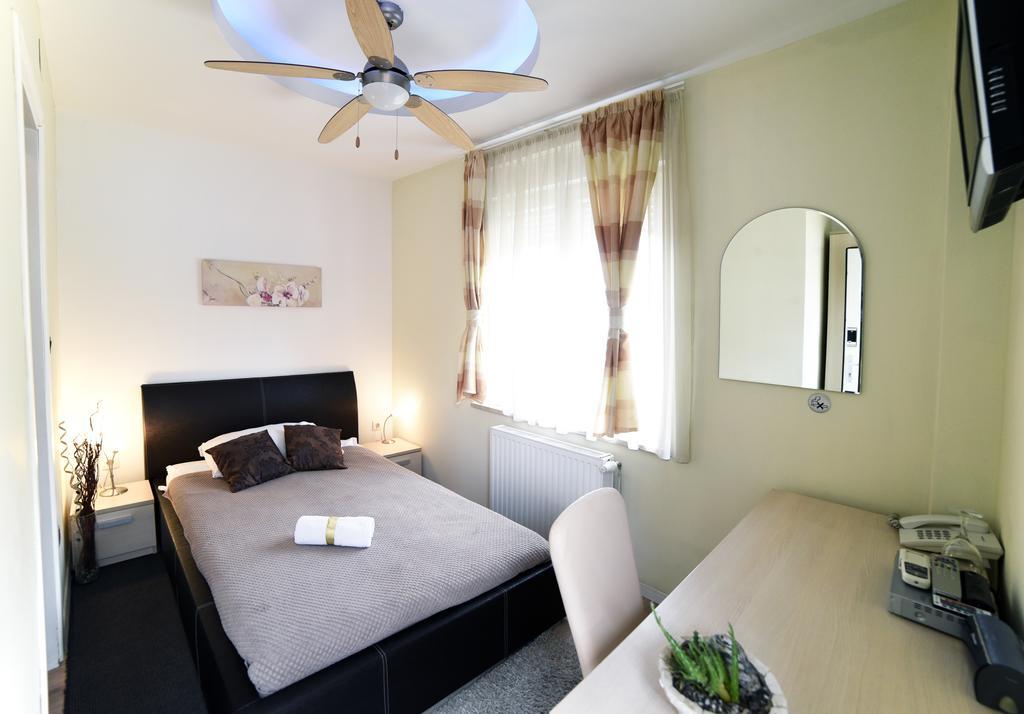 Villa Zrina Zagreb Room photo